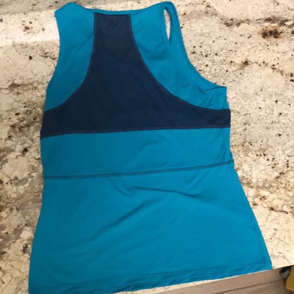 Lija outfit size small skirt and medium tank top in excellent condition - Picture 7 of 7